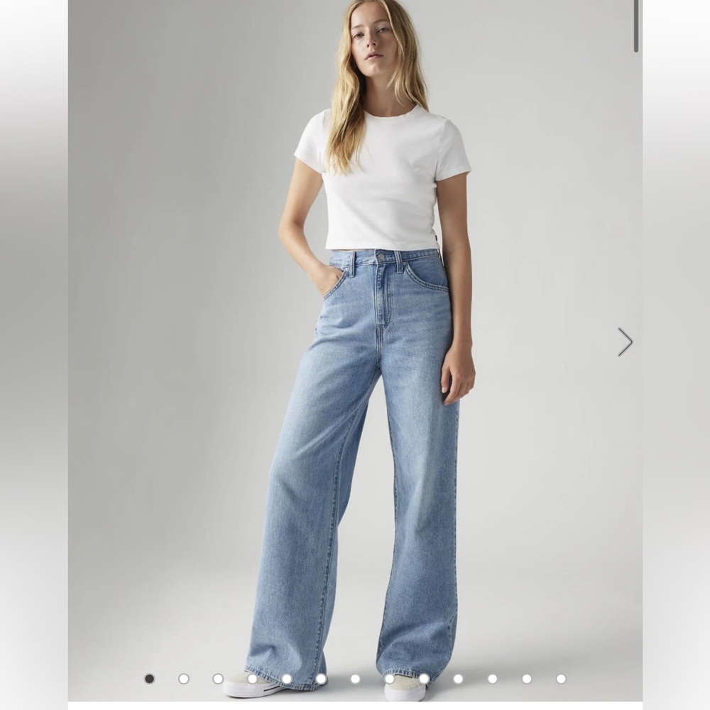 Levi’s Women’s High Rise Cinch Baggy Jeans in Invested Indigo